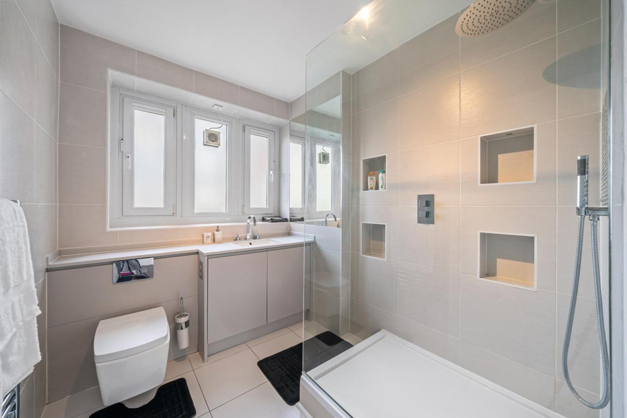 Relax, Play And Work In London Apartment Bagian luar foto