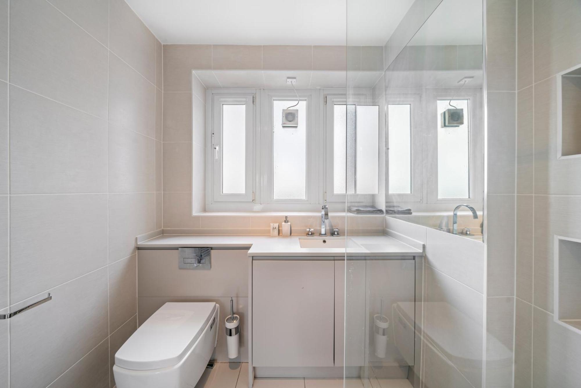 Relax, Play And Work In London Apartment Bagian luar foto