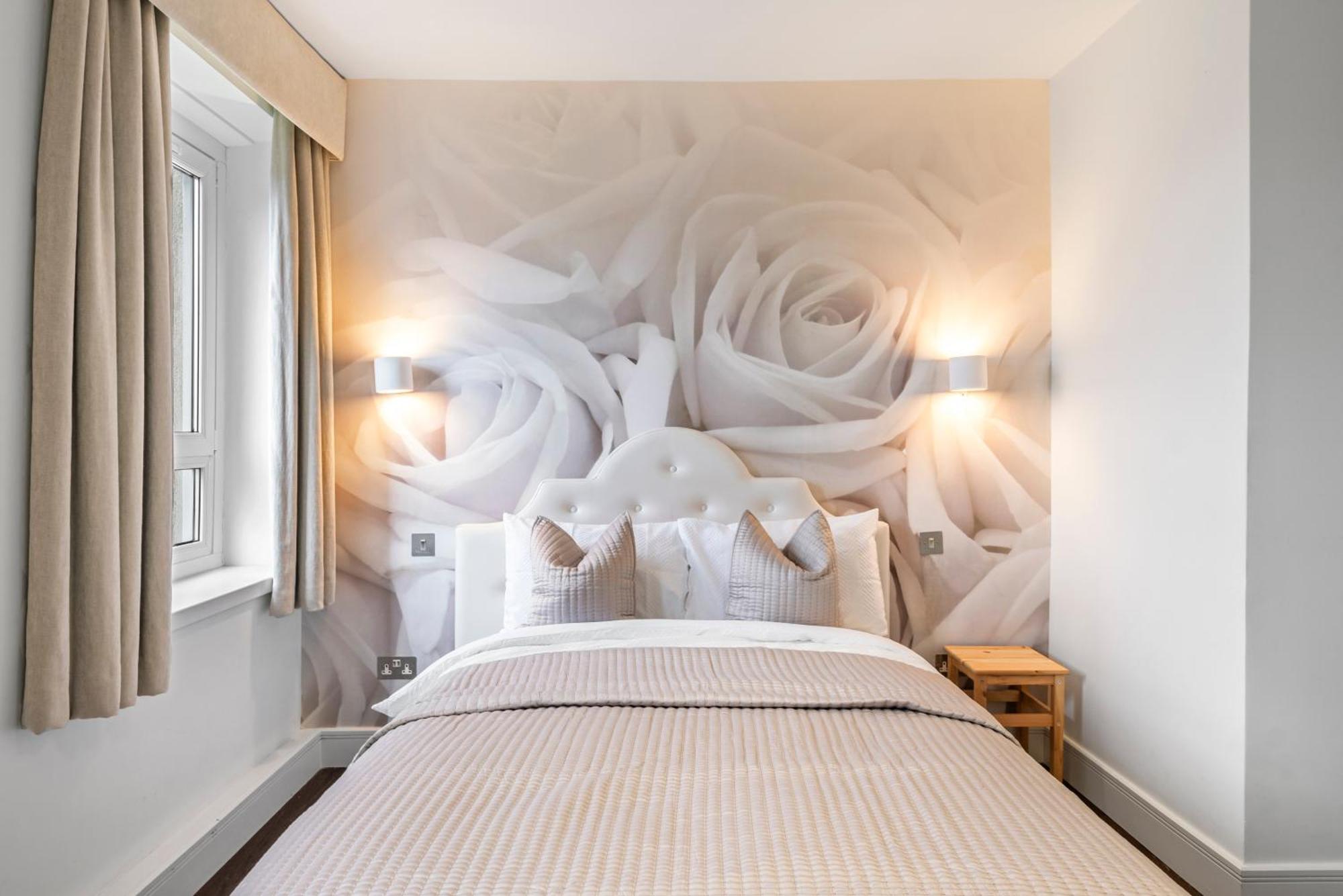 Relax, Play And Work In London Apartment Bagian luar foto
